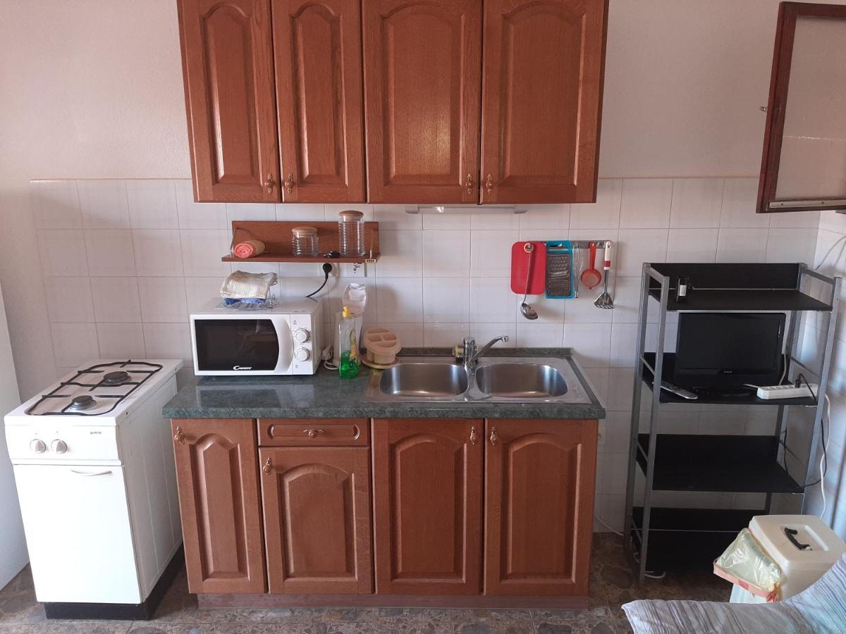 Apartments Ivan Perkov Tomas Bilo Primosten Bagian luar foto