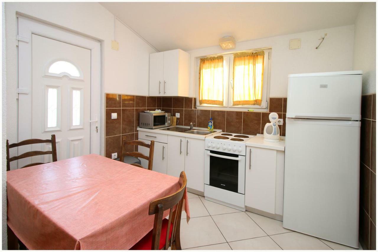 Apartments Ivan Perkov Tomas Bilo Primosten Bagian luar foto